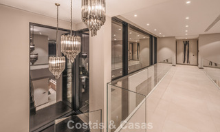 Villa modernista de lujo con vistas al mar en venta en la exclusiva y segura zona de El Madroñal, Marbella - Benahavis 775888 