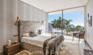 Villa modernista de lujo con vistas al mar en venta en la exclusiva y segura zona de El Madroñal, Marbella - Benahavis 775914 