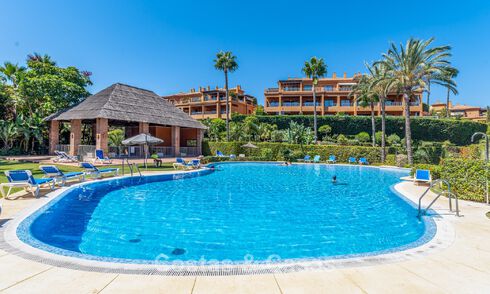 Impresionante ático con vistas panorámicas en venta en complejo cerrado de Marbella - Benahavis 775857