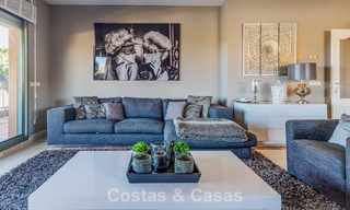 Impresionante ático con vistas panorámicas en venta en complejo cerrado de Marbella - Benahavis 775868 