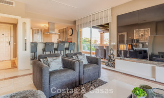 Impresionante ático con vistas panorámicas en venta en complejo cerrado de Marbella - Benahavis 775870 