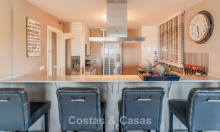 Impresionante ático con vistas panorámicas en venta en complejo cerrado de Marbella - Benahavis 775871 