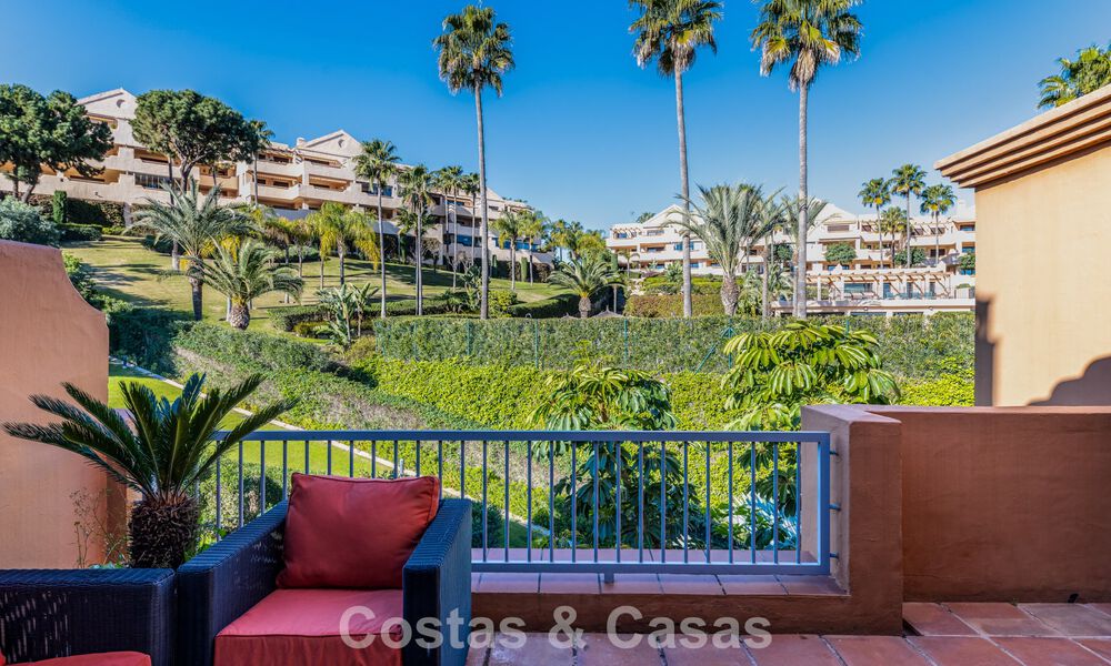 Impresionante ático con vistas panorámicas en venta en complejo cerrado de Marbella - Benahavis 775878