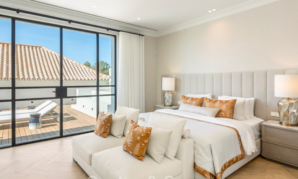 Proyecto de villa de nueva construcción en venta cerca de la playa y de todos los servicios del centro de Estepona 775849