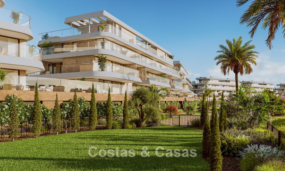Apartamentos sostenibles nuevos con vistas al mar en venta cerca de la playa en Estepona Oeste 775826