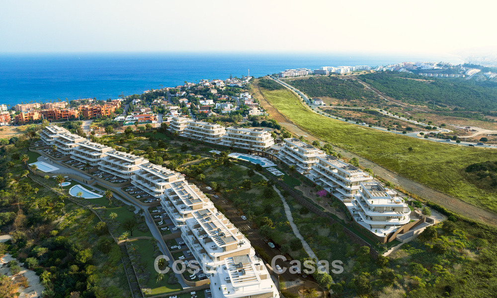Apartamentos sostenibles nuevos con vistas al mar en venta cerca de la playa en Estepona Oeste 775837