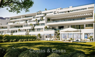 Elegantes apartamentos sobre plano en venta a pocos pasos de una laguna artificial en la Costa del Sol 776168 