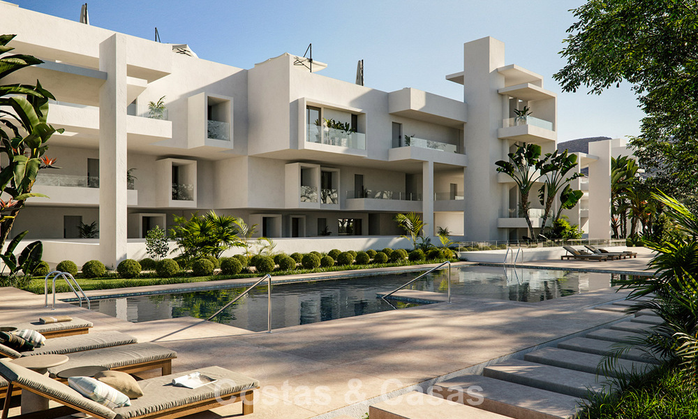 Elegantes apartamentos sobre plano en venta a pocos pasos de una laguna artificial en la Costa del Sol 776176