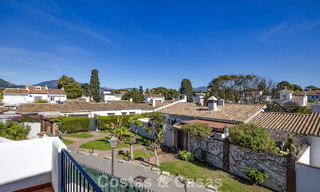 Amplia casa adosada en venta en un complejo en primera línea de playa en la Nueva Milla de Oro entre Marbella y Estepona 776016 