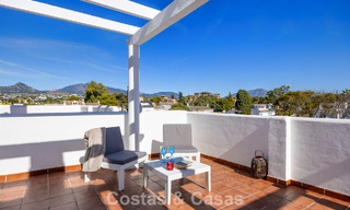 Amplia casa adosada en venta en un complejo en primera línea de playa en la Nueva Milla de Oro entre Marbella y Estepona 776023 