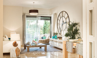 Apartamentos de golf contemporáneos en venta en un resort de golf de 5 estrellas, New Golden Mile, Marbella - Benahavís 807042 