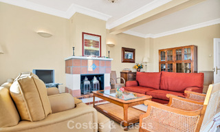 Casa adosada con vistas al mar en venta, en una tranquila comunidad cerrada en las colinas de Benahavis - Marbella 776247 