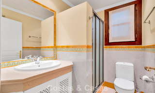 Casa adosada con vistas al mar en venta, en una tranquila comunidad cerrada en las colinas de Benahavis - Marbella 776251 