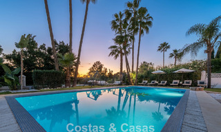 Villa de lujo lista para entrar a vivir con un estilo mediterráneo moderno en venta en el Valle del Golf de Nueva Andalucía, Marbella 776259 