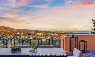 Ático dúplex moderno reformado en venta, a poca distancia de los servicios en el valle del golf de Nueva Andalucía, Marbella 793359 