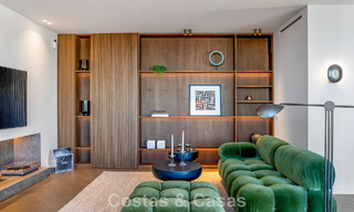 Ático dúplex moderno reformado en venta, a poca distancia de los servicios en el valle del golf de Nueva Andalucía, Marbella 793363 