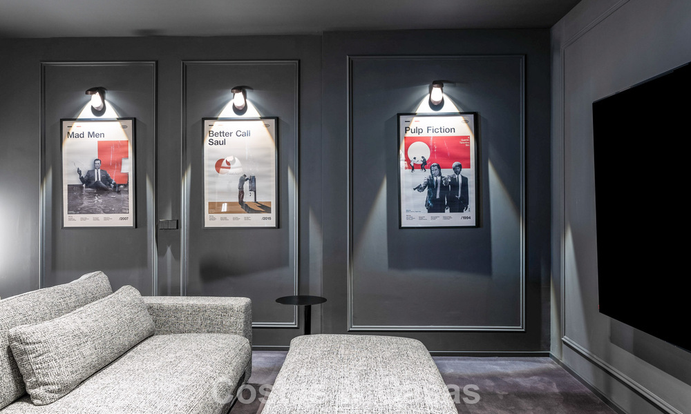 Ático dúplex moderno reformado en venta, a poca distancia de los servicios en el valle del golf de Nueva Andalucía, Marbella 793368