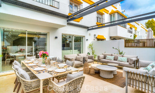 Casa adosada en venta a unos metros de la playa en la Milla de Oro de Marbella 776470 