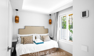 Casa adosada en venta a unos metros de la playa en la Milla de Oro de Marbella 776474 