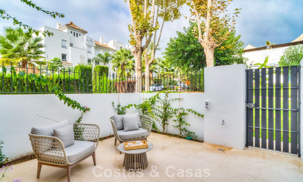 Casa adosada en venta a unos metros de la playa en la Milla de Oro de Marbella 776484