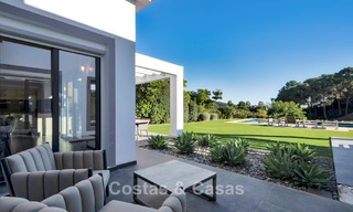 Lujosa villa de estilo mediterráneo en venta en una comunidad cerrada rodeada de naturaleza en Marbella - Benahavis 776512 