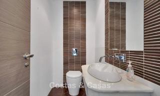 Lujosa villa de estilo mediterráneo en venta en una comunidad cerrada rodeada de naturaleza en Marbella - Benahavis 776520 
