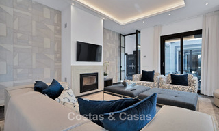 Lujosa villa de estilo mediterráneo en venta en una comunidad cerrada rodeada de naturaleza en Marbella - Benahavis 776537 