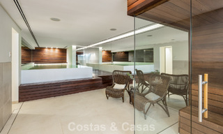 Villa contemporánea de lujo en venta en una exclusiva zona residencial cerrada en la prestigiosa Milla de Oro de Marbella 776677 