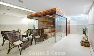 Villa contemporánea de lujo en venta en una exclusiva zona residencial cerrada en la prestigiosa Milla de Oro de Marbella 776678 
