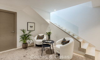 Villa contemporánea de lujo en venta en una exclusiva zona residencial cerrada en la prestigiosa Milla de Oro de Marbella 776679 