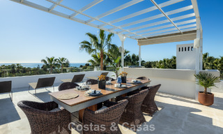 Villa contemporánea de lujo en venta en una exclusiva zona residencial cerrada en la prestigiosa Milla de Oro de Marbella 776700 