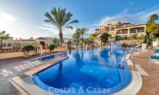 Lujoso apartamento en planta baja en venta, situado en la Nueva Milla de Oro entre Marbella y Estepona 776543 