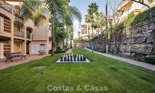 Lujoso apartamento en planta baja en venta, situado en la Nueva Milla de Oro entre Marbella y Estepona 776549 