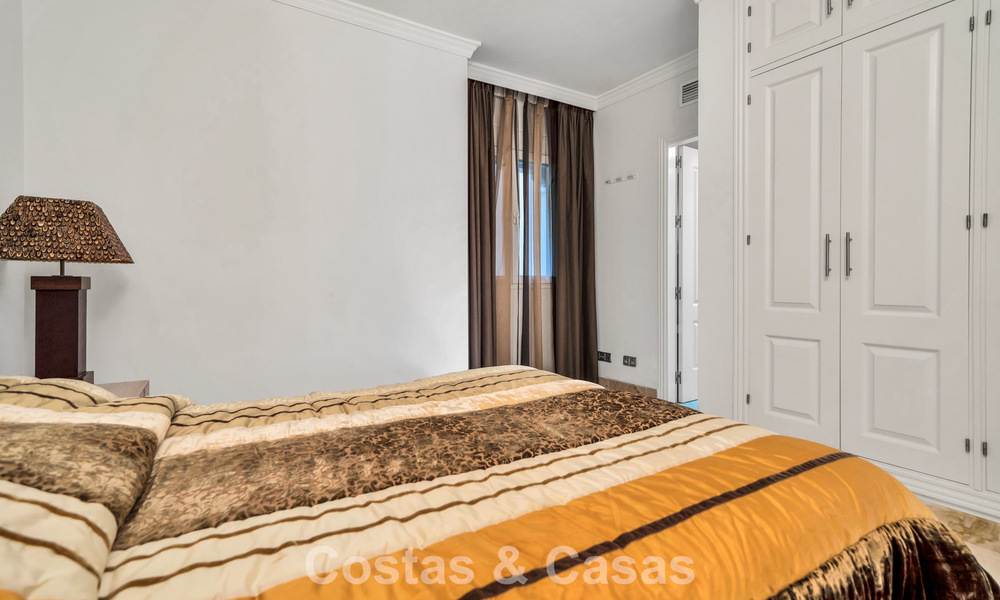 Lujoso apartamento en planta baja en venta, situado en la Nueva Milla de Oro entre Marbella y Estepona 776558