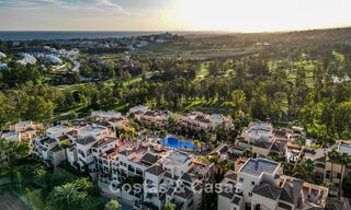 Lujoso apartamento en planta baja en venta, situado en la Nueva Milla de Oro entre Marbella y Estepona 776562 