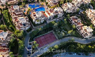 Lujoso apartamento en planta baja en venta, situado en la Nueva Milla de Oro entre Marbella y Estepona 776566 