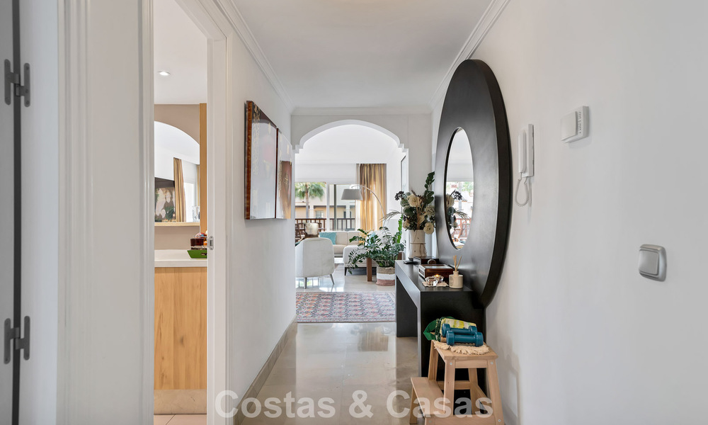 Lujoso apartamento en planta baja en venta, situado en la Nueva Milla de Oro entre Marbella y Estepona 776572