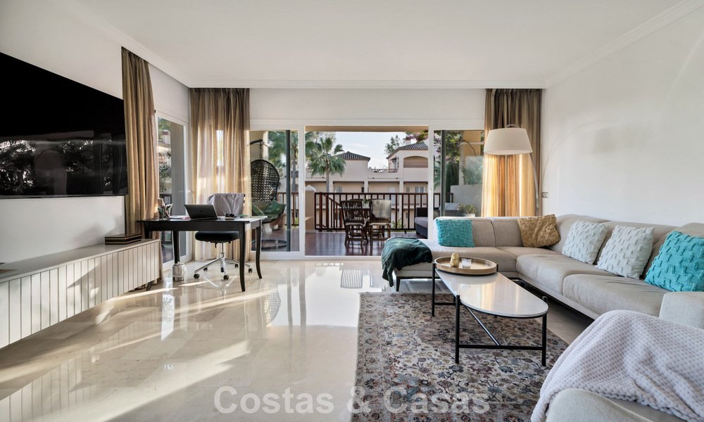 Lujoso apartamento en planta baja en venta, situado en la Nueva Milla de Oro entre Marbella y Estepona 776579