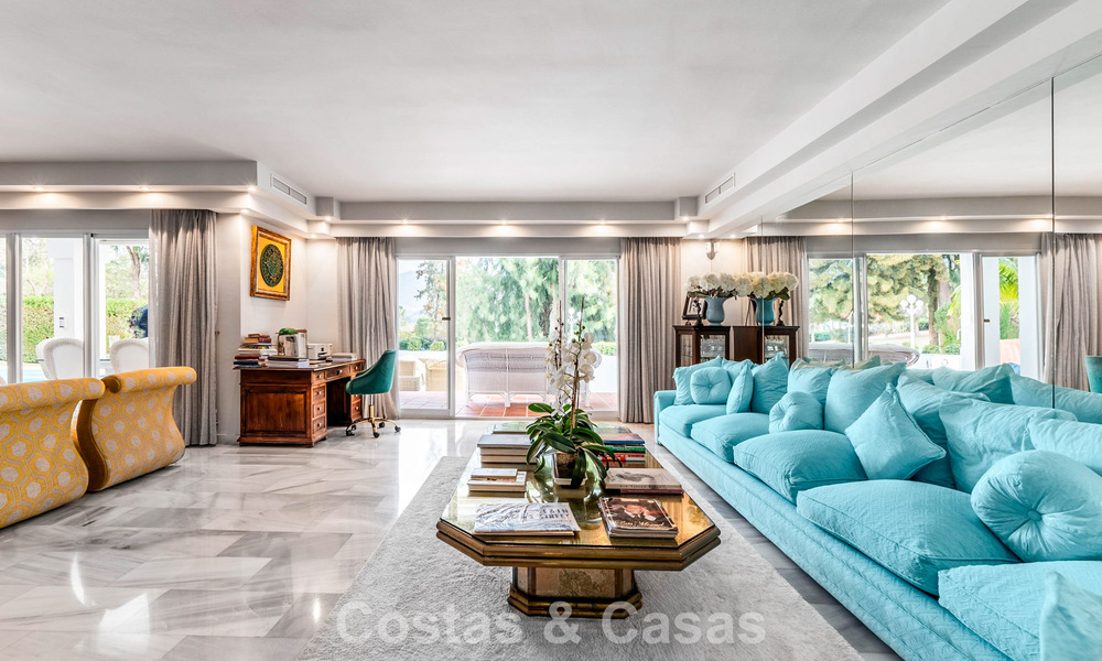 Encantadora casa adosada con piscina privada en venta, en un codiciado enclave de golf de La Quinta, Marbella - Benahavis 776632