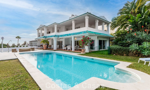 Encantadora casa adosada con piscina privada en venta, en un codiciado enclave de golf de La Quinta, Marbella - Benahavis 776634