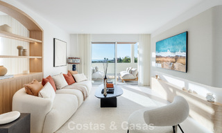 Lujoso ático reformado con vistas panorámicas al mar en venta en Nueva Andalucía, Marbella 776795 