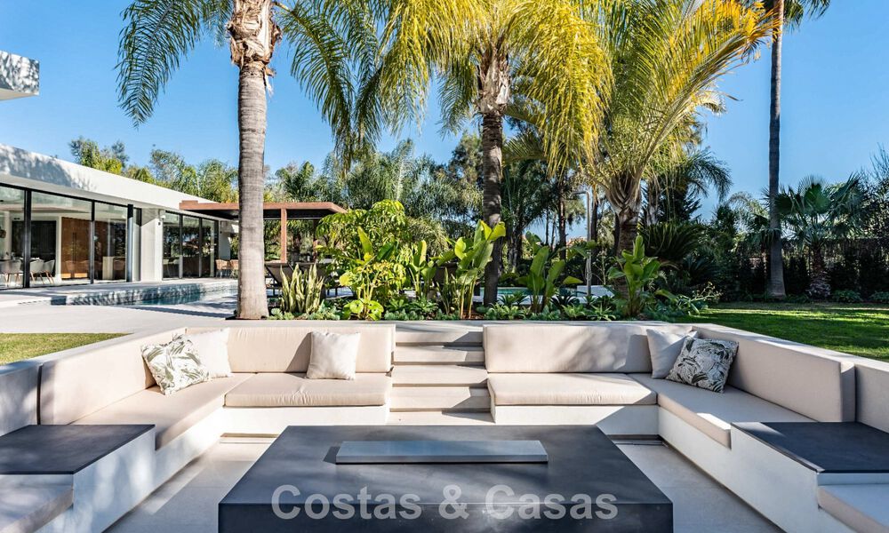 Villa de lujo reformada en venta en una prestigiosa zona residencial en Marbella Este 777027