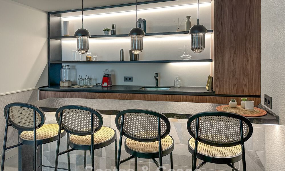 Villa de lujo reformada en venta en una prestigiosa zona residencial en Marbella Este 777036