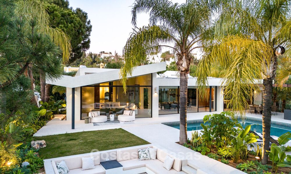 Villa de lujo reformada en venta en una prestigiosa zona residencial en Marbella Este 777044