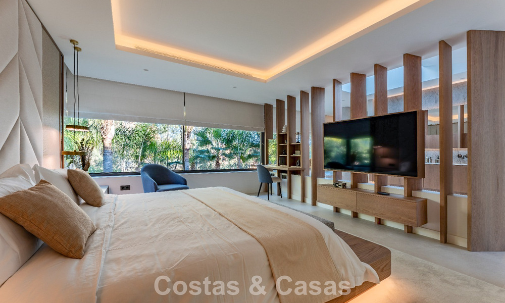 Villa de lujo reformada en venta en una prestigiosa zona residencial en Marbella Este 777045