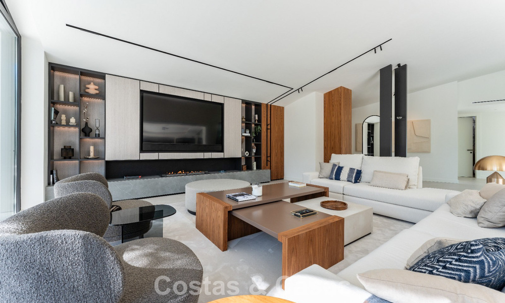 Villa de lujo reformada en venta en una prestigiosa zona residencial en Marbella Este 777055