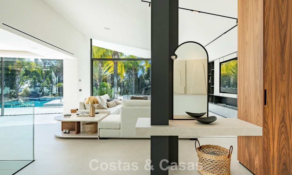 Villa de lujo reformada en venta en una prestigiosa zona residencial en Marbella Este 777056