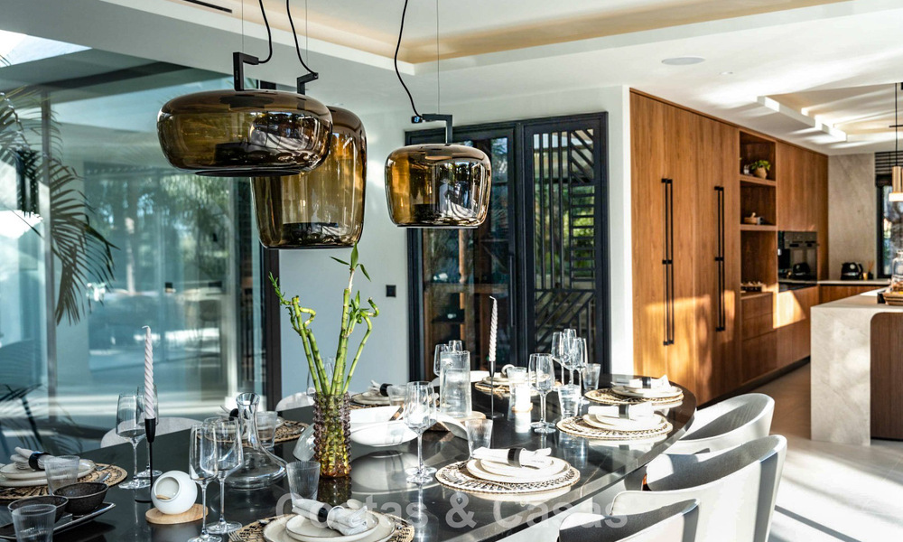 Villa de lujo reformada en venta en una prestigiosa zona residencial en Marbella Este 777060