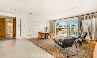 Exclusivo ático dúplex en venta, cerca de la playa en Puerto Banús, Marbella 776953 