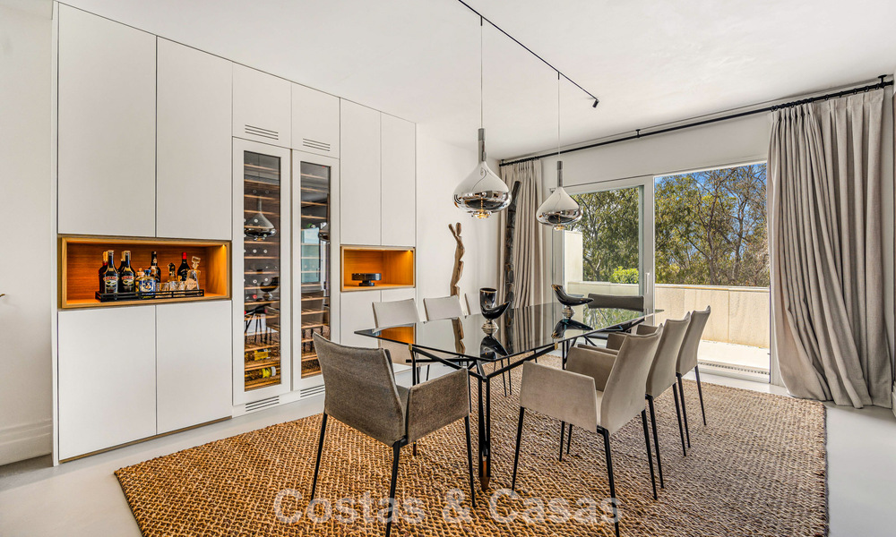 Exclusivo ático dúplex en venta, cerca de la playa en Puerto Banús, Marbella 776955